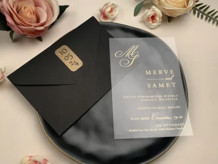 Invitatie de nunta din plexiglass cu plic negru